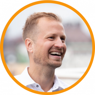 Mattias Loxi - cofounder of Cinode. Marketing/Sales.